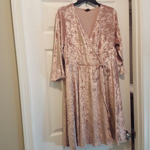 Torrid blush crushed velvet wrap dress